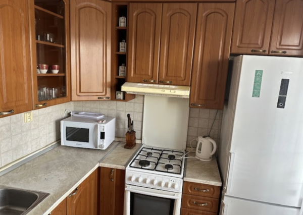 zariadený 2,5 - izbový byt na prenájom