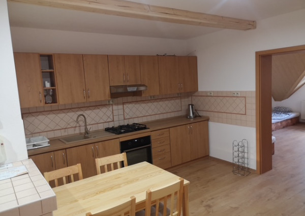 prenájom 3-izbového bytu v centre - bezproblémové parkovanie