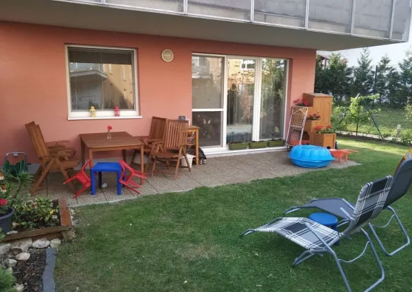 3-izbový byt na prenájom s predzáhradkou a terasou