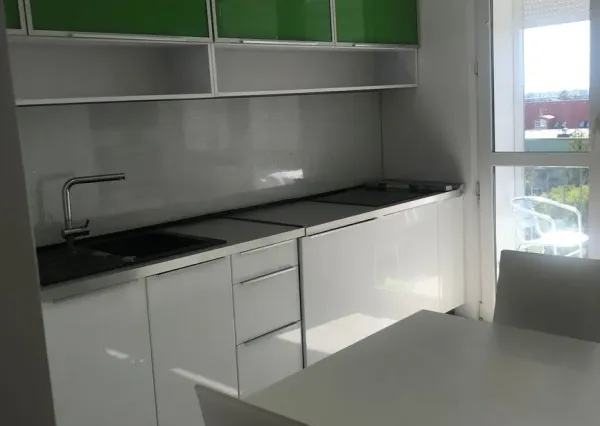 plne zariadený 3-izbový byt na prenájom