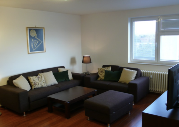 priestranný 4-izbový kompletne zariadený byt na prenájom