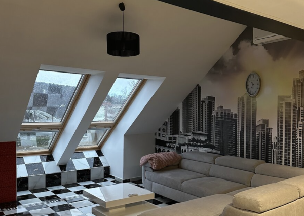 priestranny mezonetový byt v centre