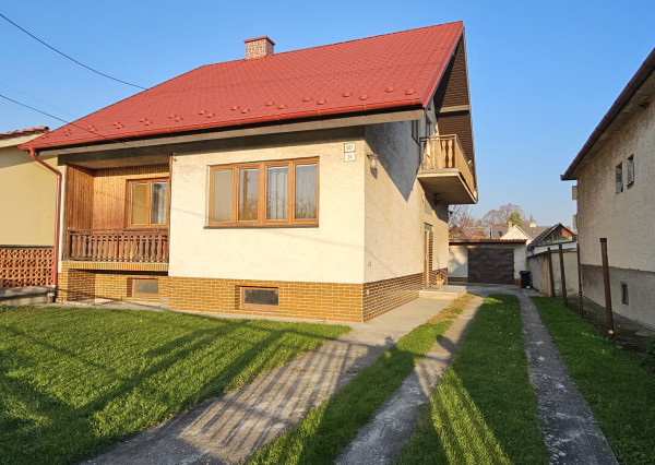 Veľký 6-izbový rodinný dom pri hrádzi v Dunajskej Lužnej