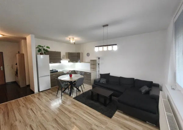 2-izbový byt s parkovacím miestom na prenájom