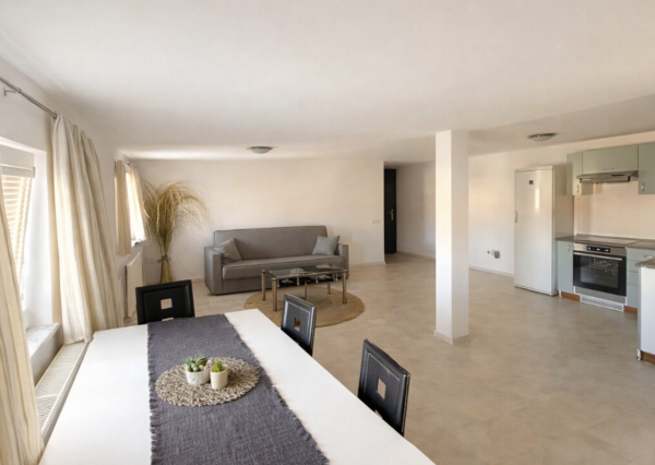 vkusný 2-izbový byt na prenájom s parkovacími miestami