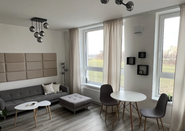 Moderný 2-izbový byt s parkovaním a pivnicou