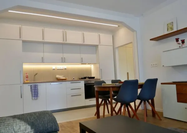 kompletne elegantne prerobený 3 izbový byt na prenájom