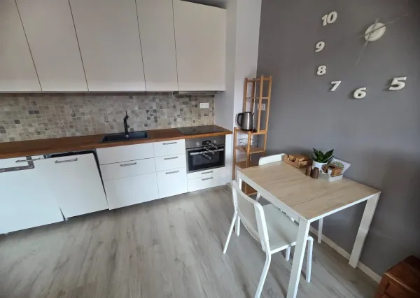 prenájom 2,5 izbového bytu s parkovaním