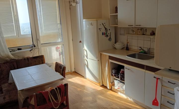 3-izbový byt vo vyhľadávanej časti DNV - fotografia 4